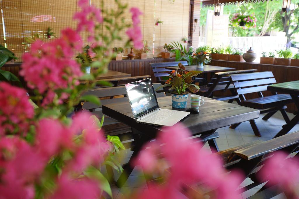 Nonni Guesthouse Chiang Mai Esterno foto