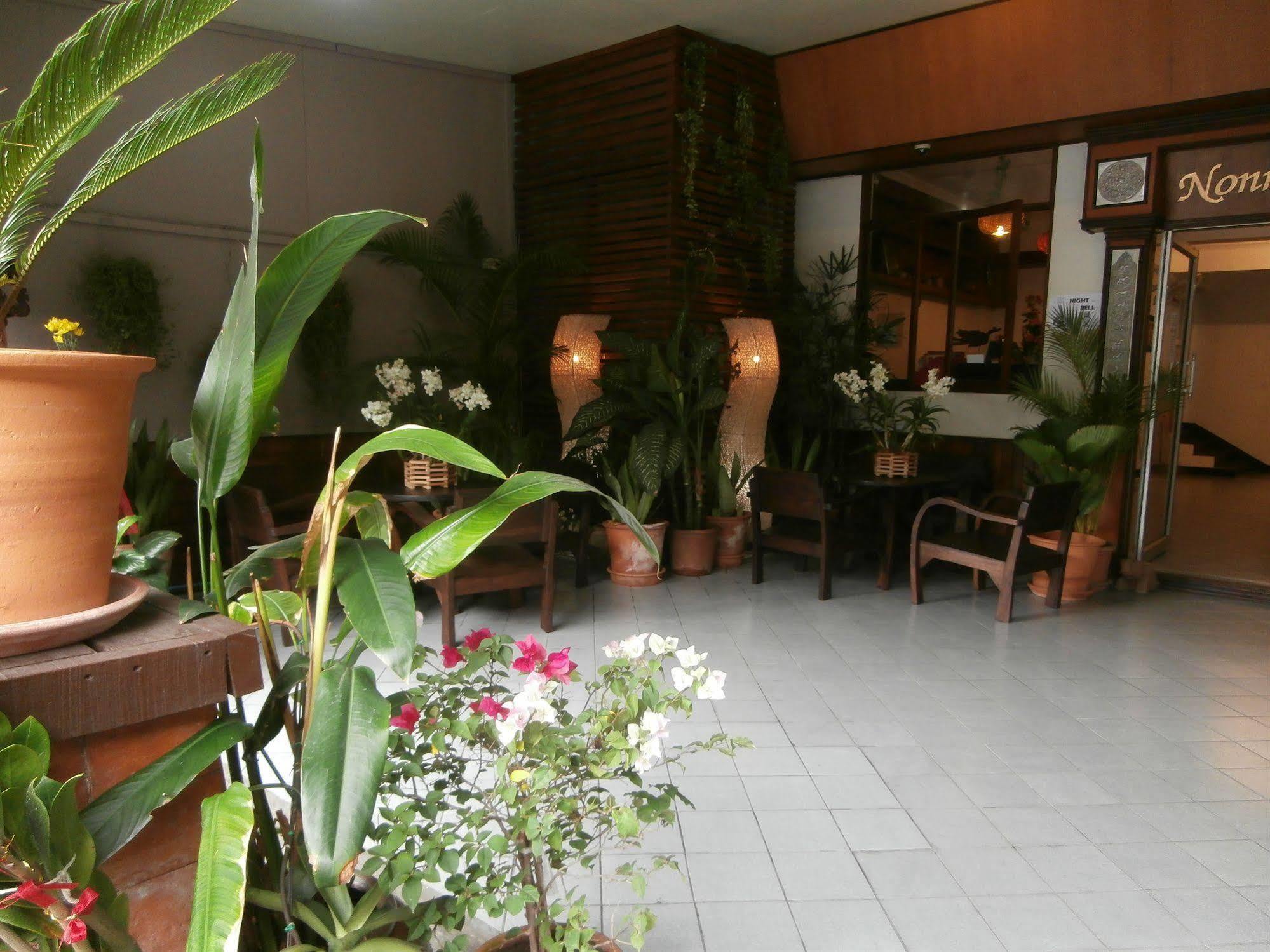 Nonni Guesthouse Chiang Mai Esterno foto